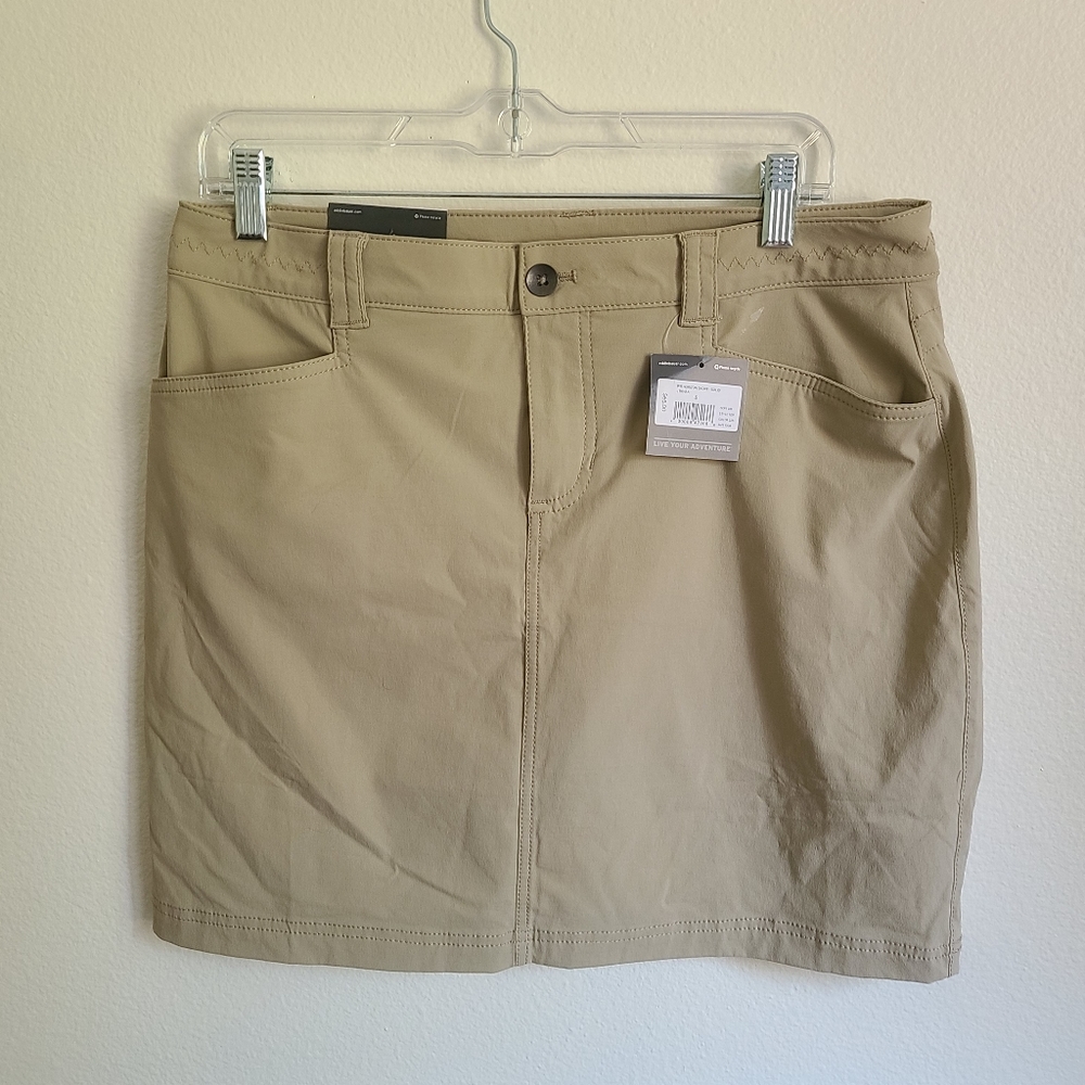 NWT Eddie Bauer short size 8